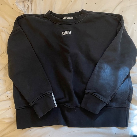 adidas Sweaters - adidas crewneck